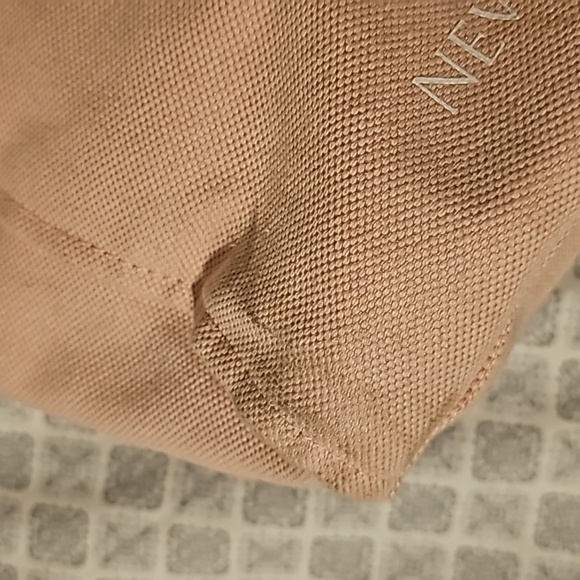 Victoria's Secret New York london Shanghai Logo pink Oversized Tote Bag - Picture 5 of 8